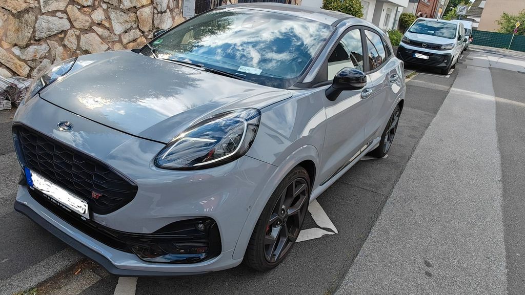 Ford Puma 26.700 km 22.000 &euro; Köln 50735