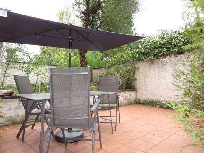 Etagenwohnung Bonn Zentrum - 2 Zimmer, 52 m&sup2;, 710&euro; | Angebot:26826936