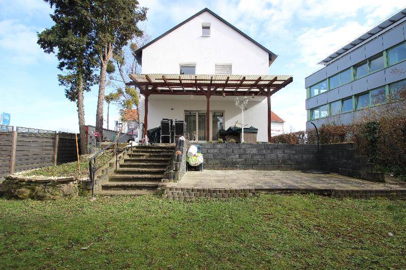 Einfamilienhaus Bonn Bad Godesberg - 5 Zimmer, 120 m&sup2;, 590.000&euro; | Angebot:25690100