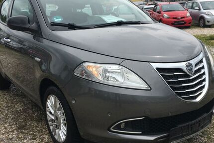 Lancia Ypsilon 59.000 km 5.999 &euro; Bonn 53227