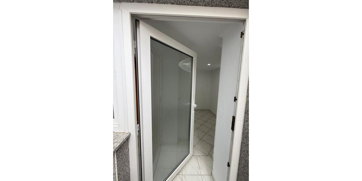 Etagenwohnung Köln Kalk - 3 Zimmer, 81 m&sup2;, 1.200&euro; | Angebot:26042235