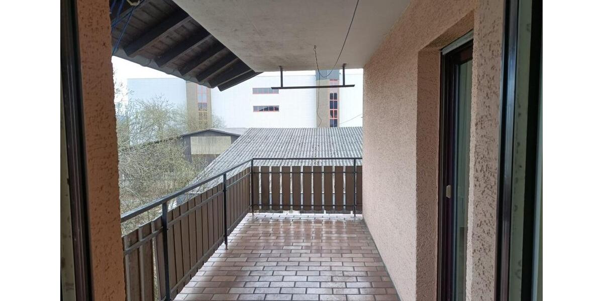 Etagenwohnung Bad Münstereifel - 3 Zimmer, 90 m&sup2;, 890&euro; | Angebot:25541279