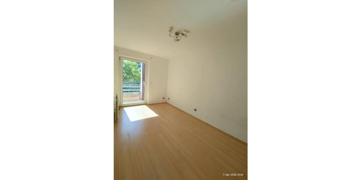 Bezugsfreie 6-Zimmer Wohnung mit Balkon und Gartenmitbenutzung, ruhige und grüne Wohnlage, kleine Eigentümergemeinschaft - Etagenwohnung Köln Porz | Angebot:26084661