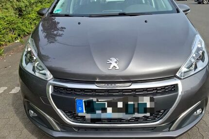 Peugeot 208 59.000 km 6.950 &euro; Köln 50968