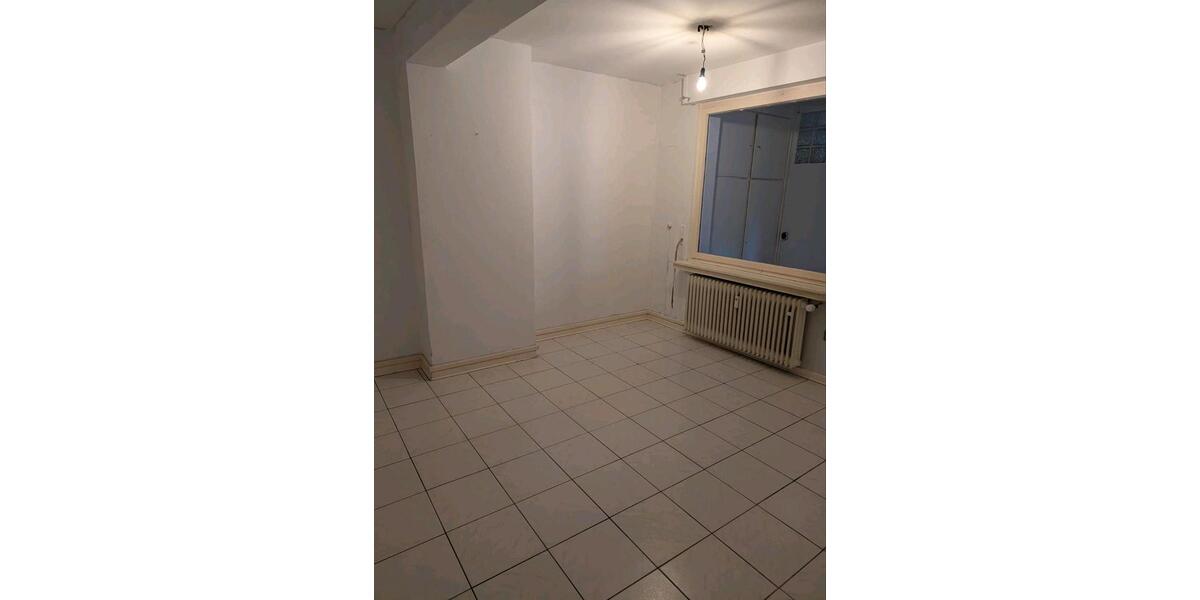 Etagenwohnung Bergheim - 2 Zimmer, 80 m&sup2;, 950&euro; | Angebot:26659126