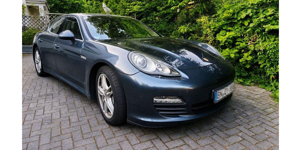 Porsche Panamera 198.000 km 21.999 &euro; Bonn 53111
