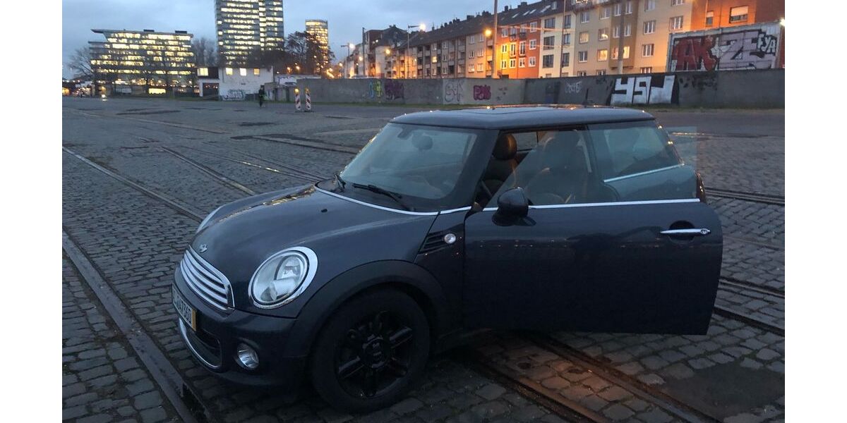 Mini Cooper Coupé 143.500 km 4.999 &euro; Frechen 50226