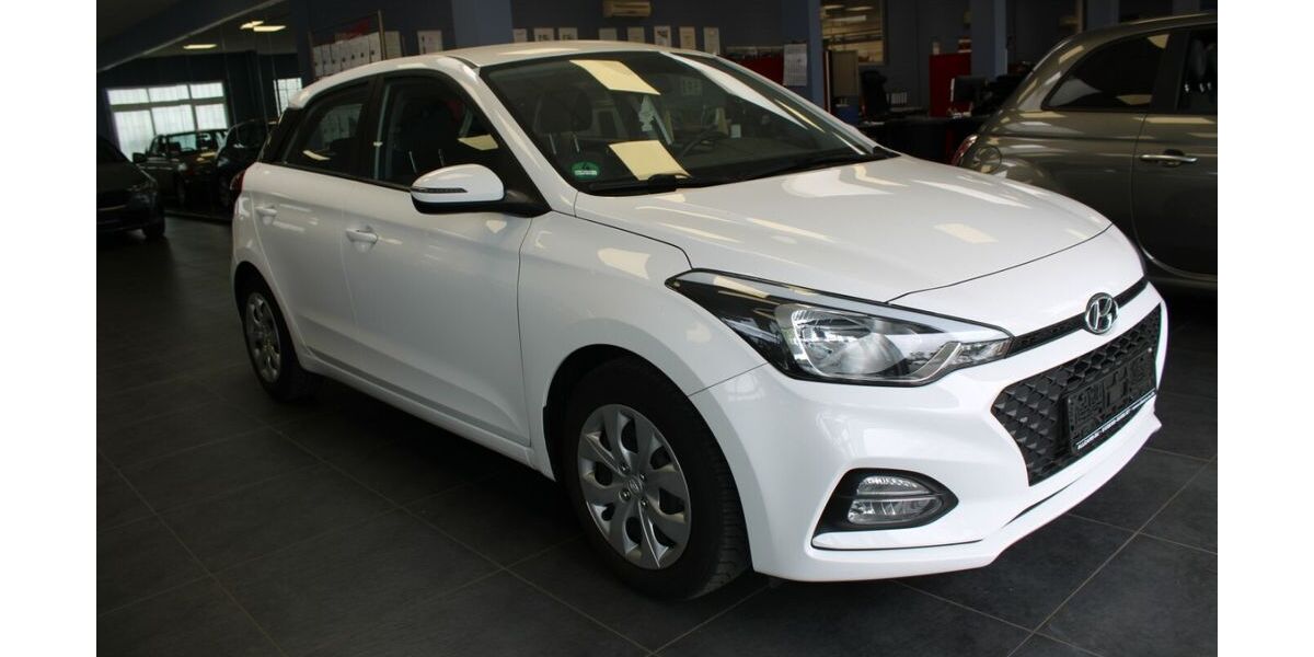 Hyundai i20 41.802 km 11.980 &euro; Euskirchen 53881