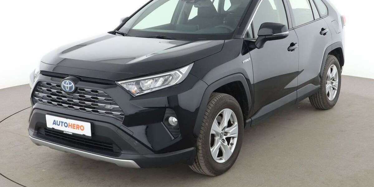Toyota RAV 4 66.946 km 27.410 &euro; Köln 50739