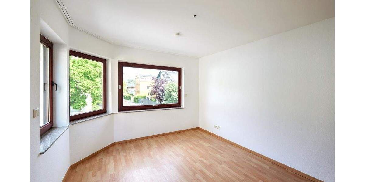 Etagenwohnung Bonn Zentrum - 2 Zimmer, 72 m&sup2;, 278.000&euro; | Angebot:25815018