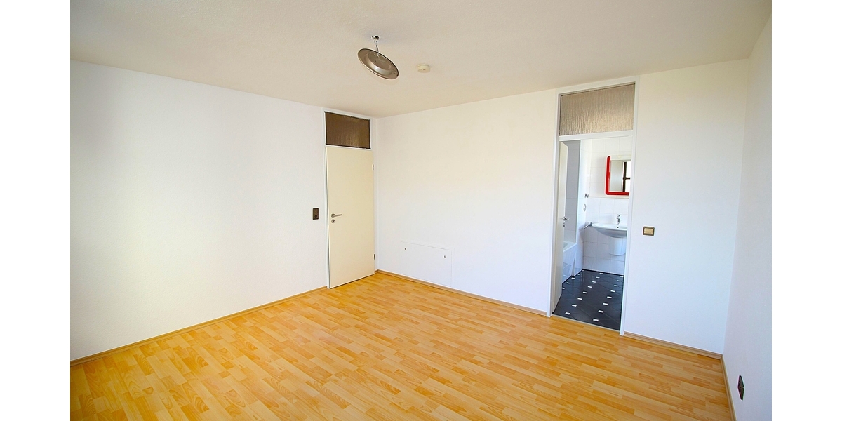 Bezugsfreie, barrierearme und frisch renovierte 2 Zimmer ETW mit Terrasse, Aufzug und TG-Stellplatz. - Etagenwohnung Sankt Augustin | Angebot:25378148