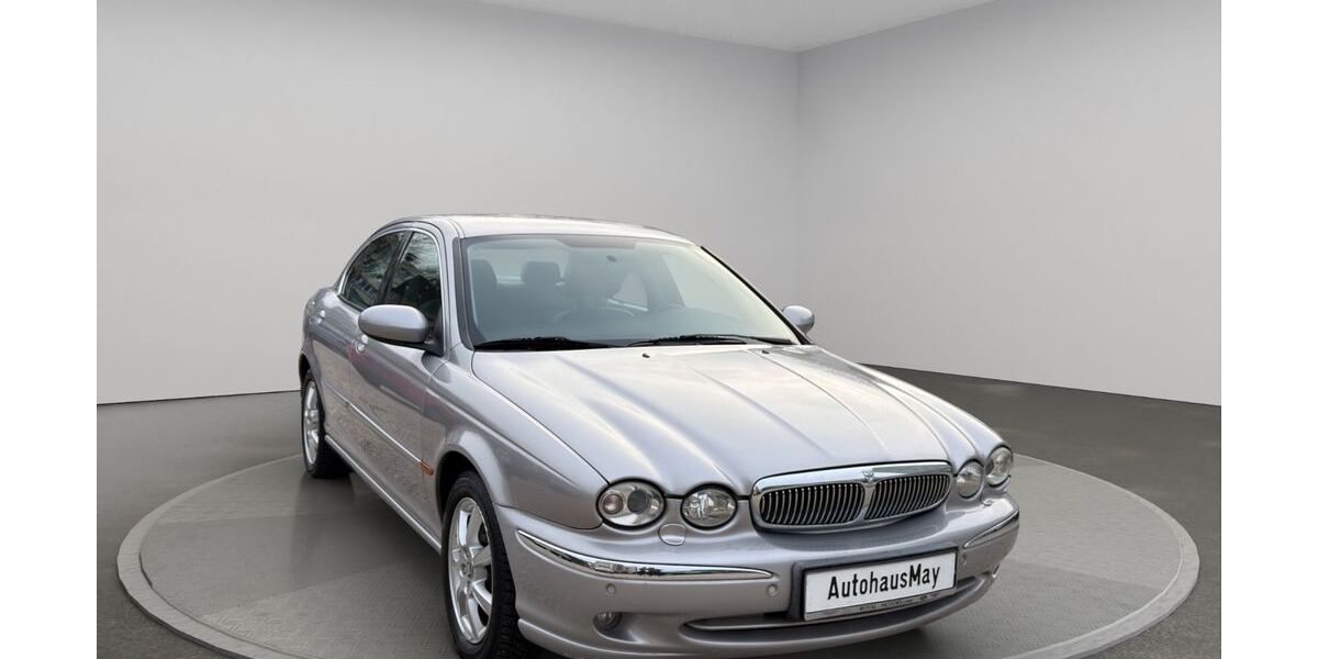 Jaguar X-Type 124.161 km 4.500 &euro; Köln 50674