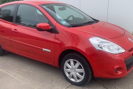 Renault Clio 94.743 km 5.495 &euro; Köln 51107