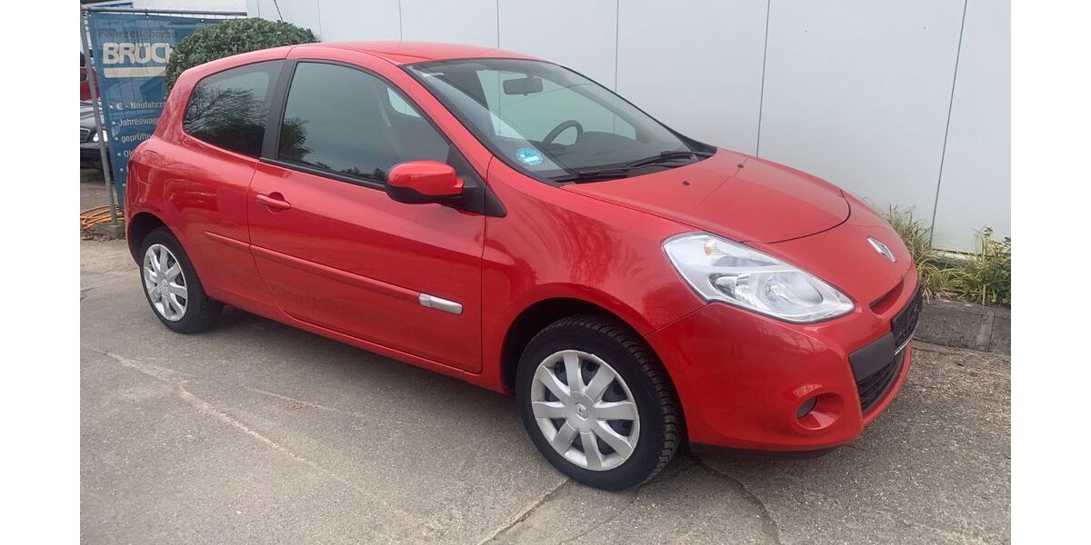 Renault Clio 94.743 km 5.495 &euro; Köln 51107