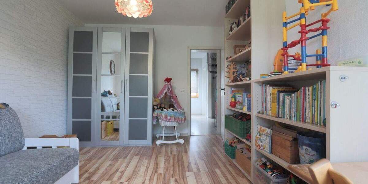 Einfamilienhaus Bonn Duisdorf - 7 Zimmer, 164 m&sup2;, 628.000&euro; | Angebot:25938100