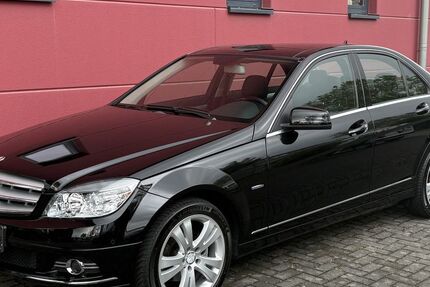 Mercedes-Benz C 180 154.629 km 8.800 &euro; Brühl 50321