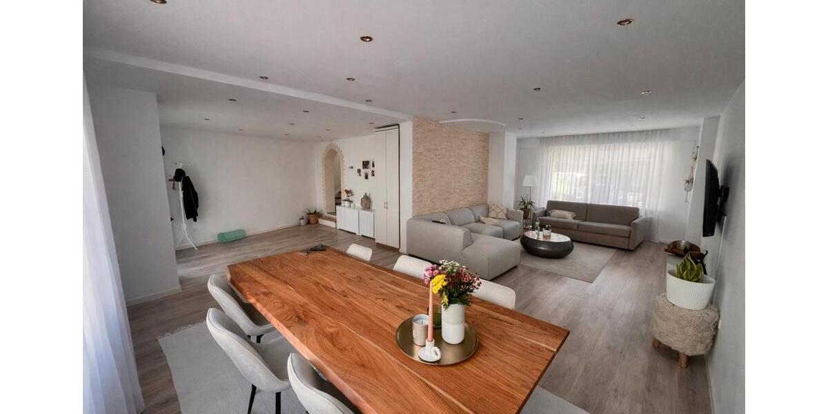 Reihenhaus Elsdorf - 4 Zimmer, 129 m&sup2;, 1.550&euro; | Angebot:26037342