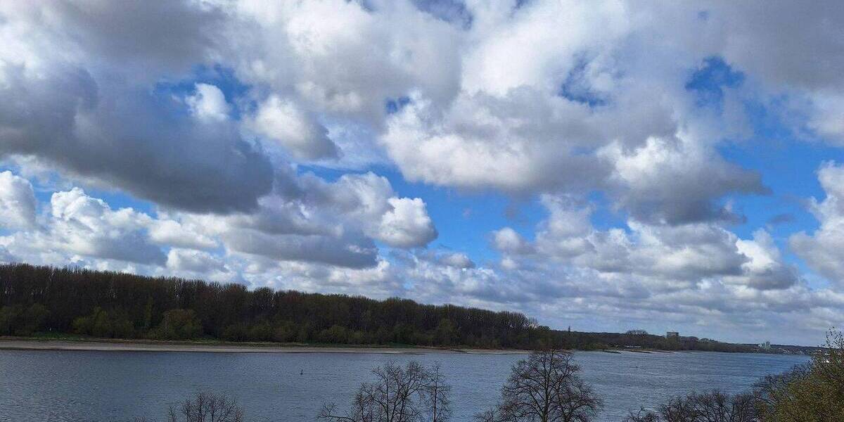 Etagenwohnung Köln Porz Ensen Ensen - 2 Zimmer, 73 m&sup2;, 1.400&euro; | Angebot:26113716