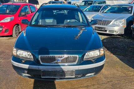 Volvo V70 303.000 km 1.200 &euro; Bonn 53227