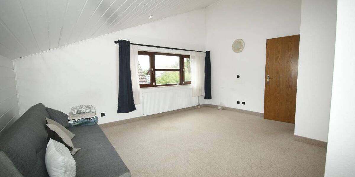 Etagenwohnung Köln Wahn - 4 Zimmer, 88 m&sup2;, 750&euro; | Angebot:26642082