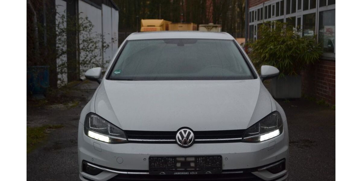 VW Golf 220.000 km 8.970 &euro; köln 50969