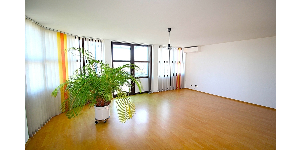 Bezugsfreie, barrierearme und frisch renovierte 2 Zimmer ETW mit Terrasse, Aufzug und TG-Stellplatz. - Etagenwohnung Sankt Augustin | Angebot:25378148