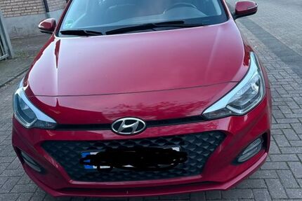 Hyundai i20 39.000 km 10.300 &euro; Köln 51061