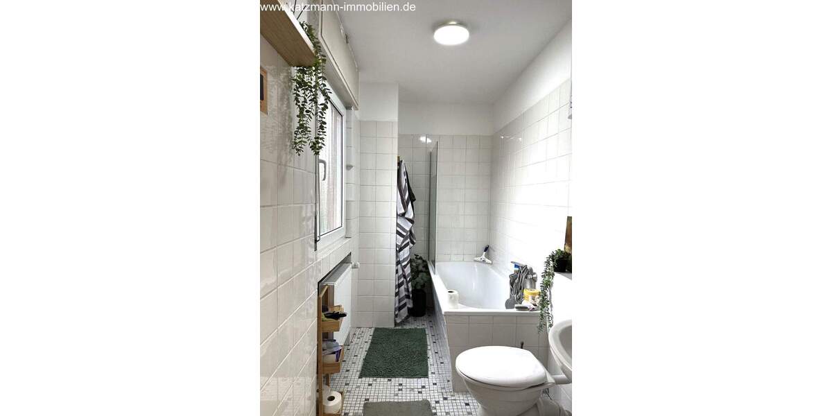 Mehrfamilienhaus, Wohnhaus Hürth Gleuel - 9 Zimmer, 218 m&sup2;, 435.000&euro; | Angebot:25802258