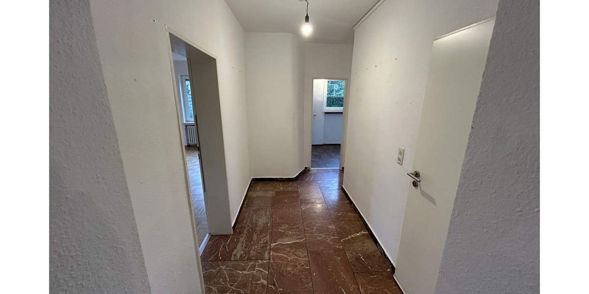 Neuer Preis ! Im April können Sie einziehen. PROVISIONSFREI für Käufer. - Doppelhaushälfte Bonn Kessenich | Angebot:23760863