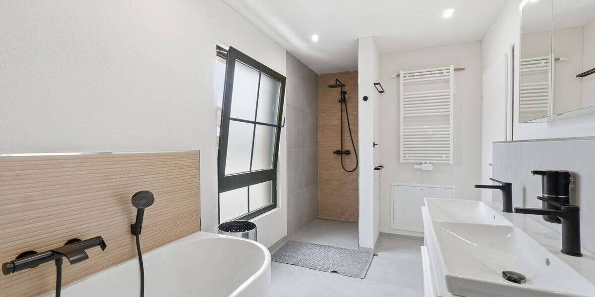 Einfamilienhaus Bonn Brüser Berg - 7 Zimmer, 220 m&sup2;, 525.000&euro; | Angebot:26043634