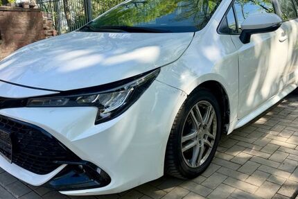 Toyota Corolla 217.215 km 12.850 &euro; Pulheim 50259
