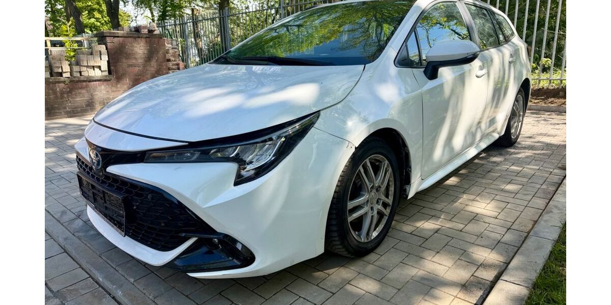 Toyota Corolla 217.215 km 12.850 &euro; Pulheim 50259