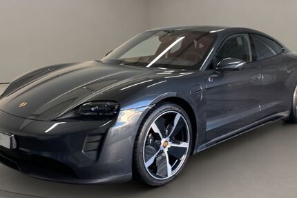 Porsche Taycan 11.057 km 75.700 &euro; Köln 50823
