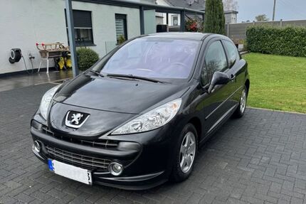 Peugeot 207 110.000 km 3.450 &euro; Siegburg 53721