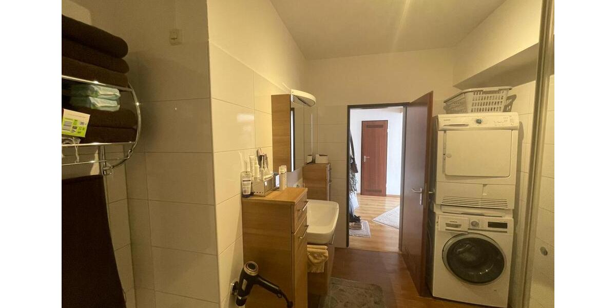Etagenwohnung Bergheim - 3 Zimmer, 125 m&sup2;, 1.100&euro; | Angebot:26042762