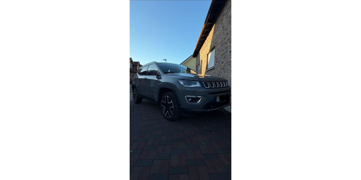 Jeep Compass 68.000 km 19.999 &euro; Zülpich 53909