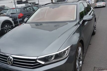 VW Passat Variant 231.000 km 9.999 &euro; Köln 51143