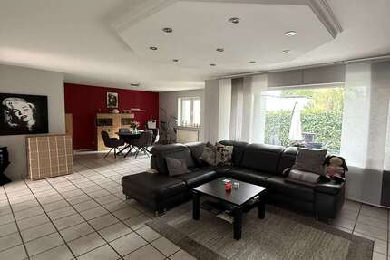 Haus Düren Rölsdorf - 4 Zimmer, 141 m&sup2;, 1.200&euro; | Angebot:27338859