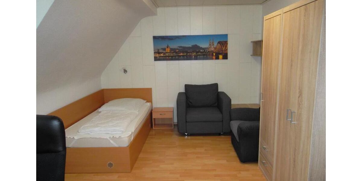 Etagenwohnung Köln Rodenkirchen - 1 Zimmer, 23 m&sup2;, 650&euro; | Angebot:25294038