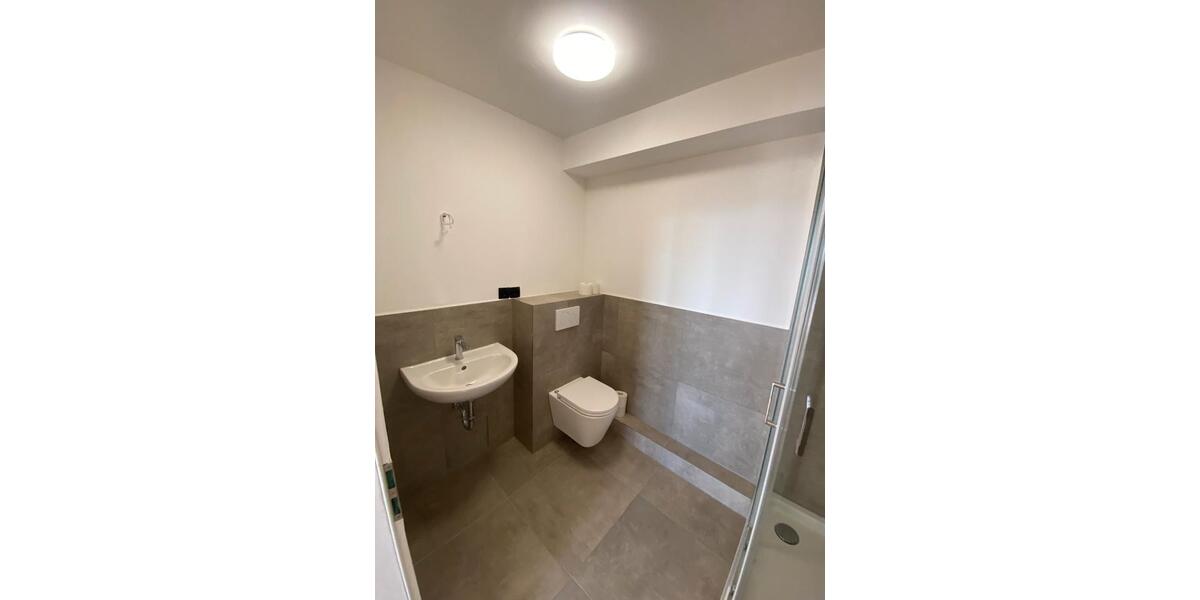 Etagenwohnung Köln Mülheim - 3 Zimmer, 92 m&sup2;, 1.350&euro; | Angebot:26020408