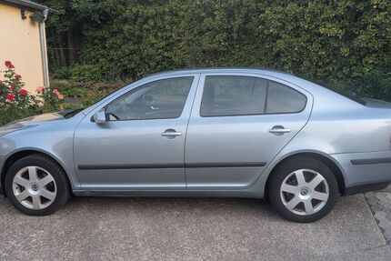 Skoda Octavia 174.000 km 1.900 &euro; Köln 51149