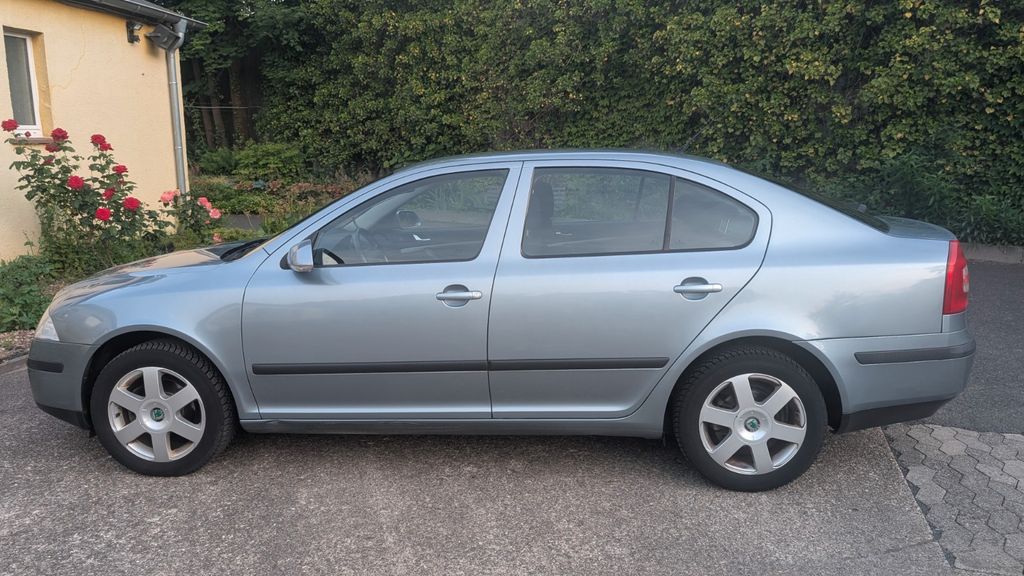 Skoda Octavia 174.000 km 1.900 &euro; Köln 51149