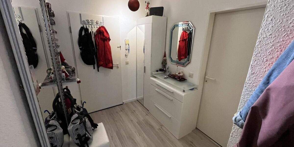 Etagenwohnung Leverkusen Schlebusch - 2 Zimmer, 47 m&sup2;, 189.000&euro; | Angebot:25675622
