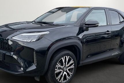 Toyota Yaris Cross 8.000 km 21.990 &euro; Rheinbach 53359