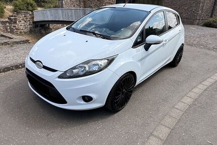 Ford Fiesta 132.200 km 4.500 &euro; Euskirchen 53879