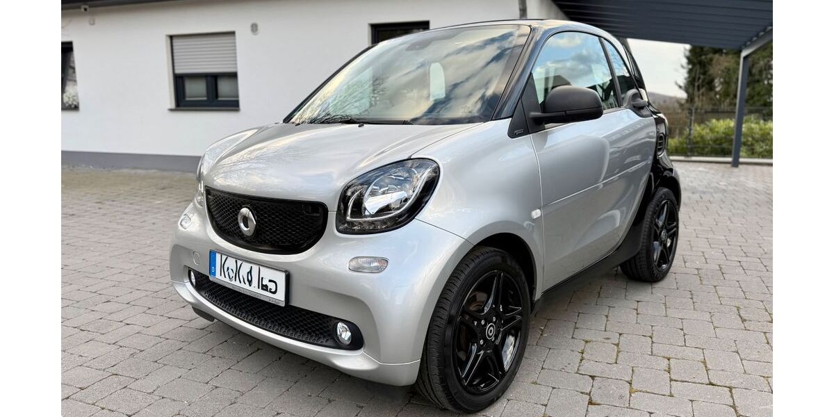 Smart ForTwo 65.500 km 12.390 &euro; Köln 50677