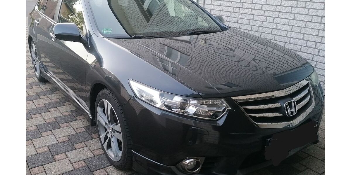 Honda Accord 158.500 km 9.750 &euro; Düren 52351