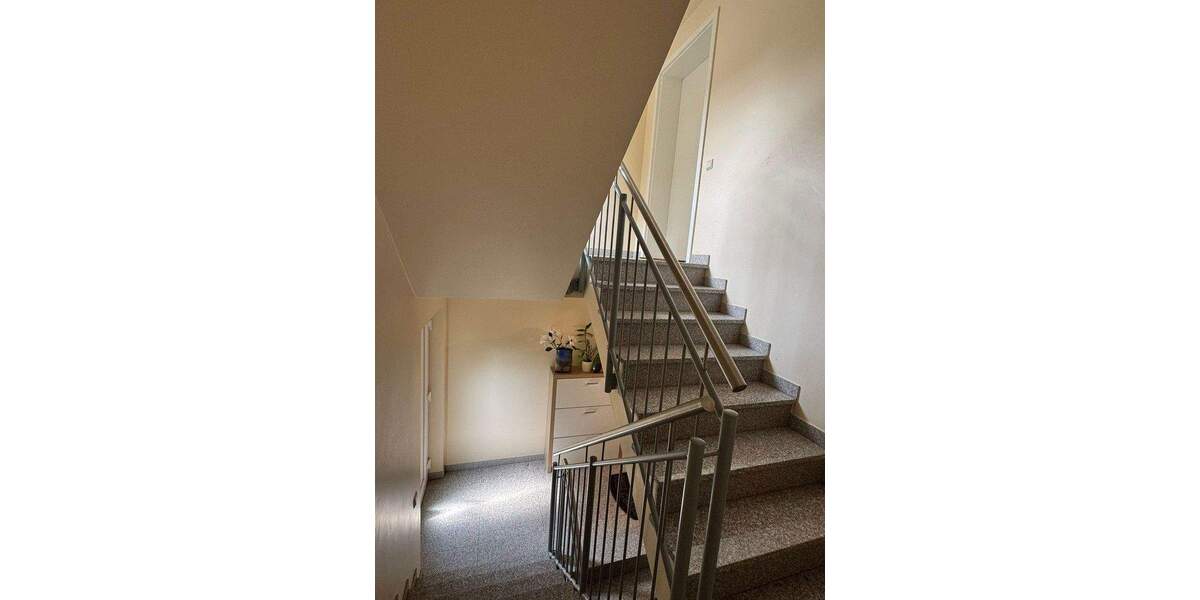 Etagenwohnung Bonn Schweinheim - 3 Zimmer, 82 m&sup2;, 419.900&euro; | Angebot:25687636