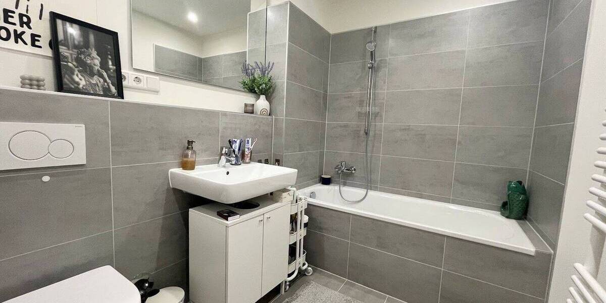 Etagenwohnung Köln Bayenthal - 3 Zimmer, 94 m&sup2;, 1.690&euro; | Angebot:26064505