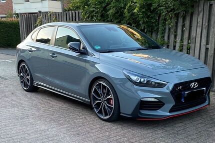 Hyundai i30 89.500 km 22.000 &euro; Leverkusen 51381